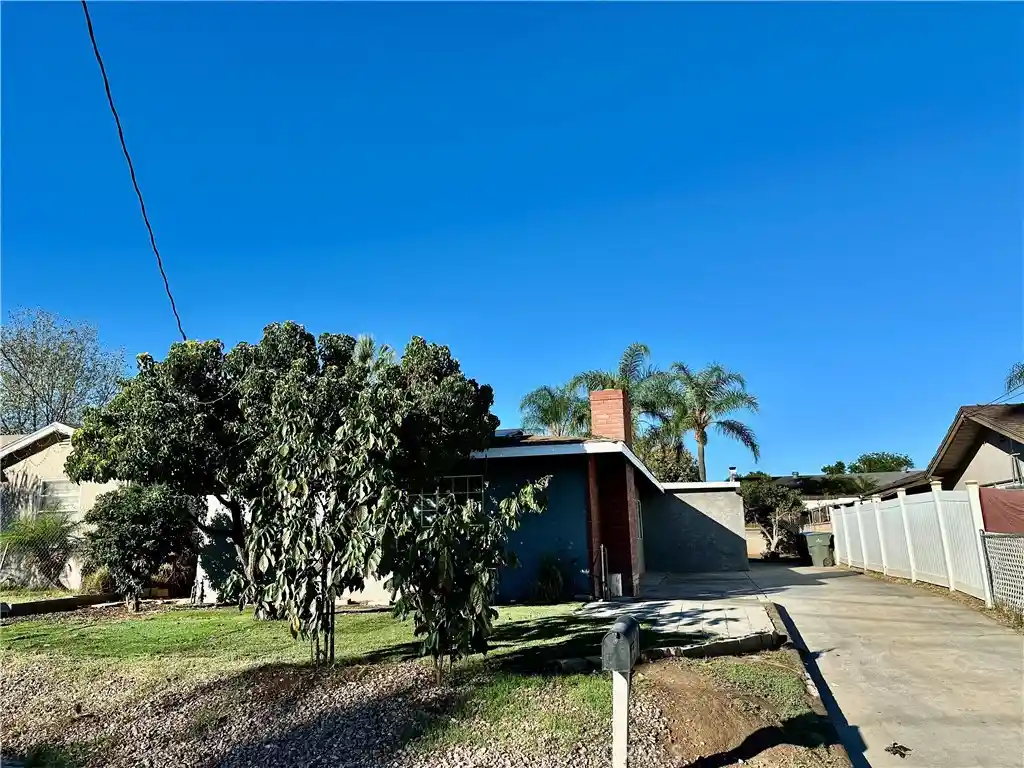 Photo 1 of Single family home for sale at 6057 Florence St, Riverside, CA 92504 | MLS# OC26224514 | Listing updated on 2026-10-29
