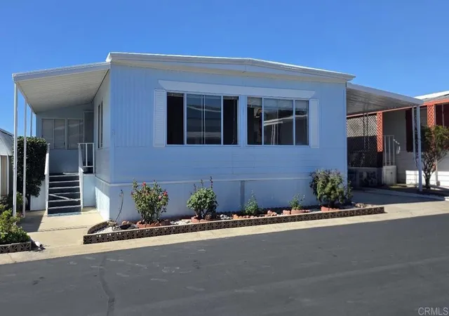 Manufactured home for sale at 1506 Oak Dr #77, Vista, CA 92084 | MLS# NDP2609586