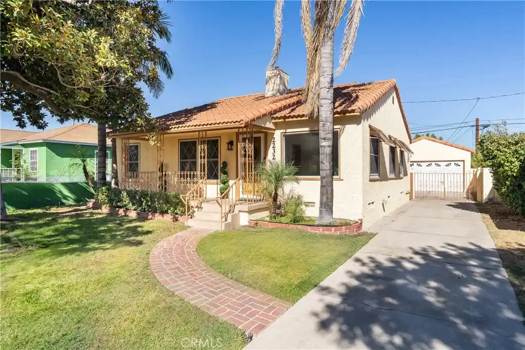 Single family home for sale at 2232 N Valley St, Burbank, CA 91505 | MLS# BB26224689