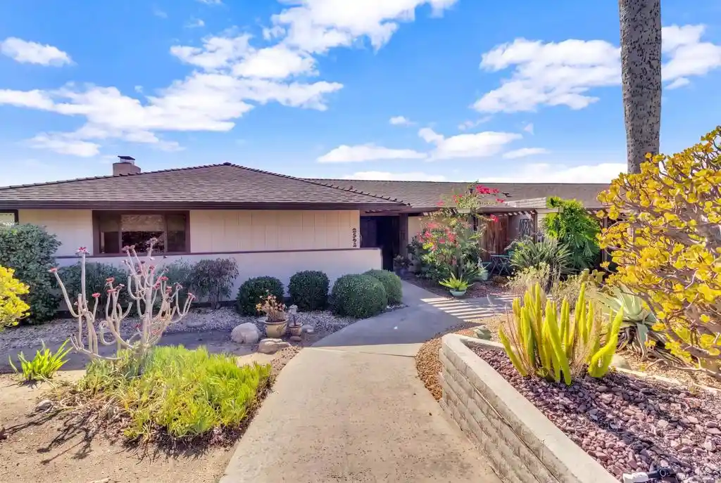 Photo 1 of Condo for sale at 2542 Los Cerritos Ln, Fallbrook, CA 92028 | MLS# NDP2609595 | Listing updated on 2026-10-23