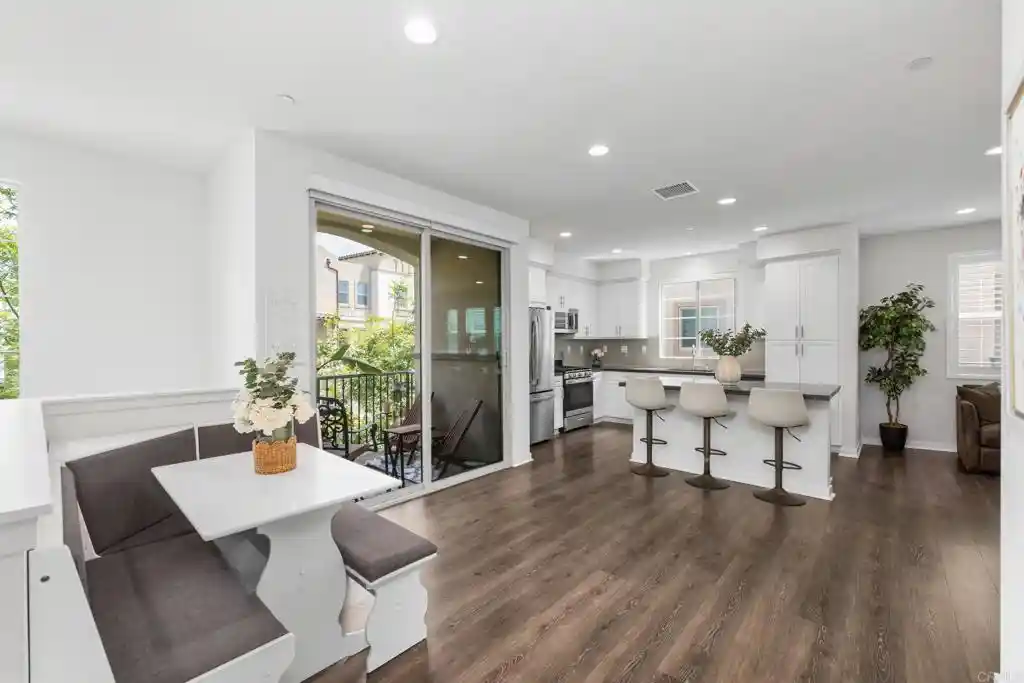 Townhouse for sale at 328 Waverunner Ct, Santee, CA 92071 | MLS# NDP2609597