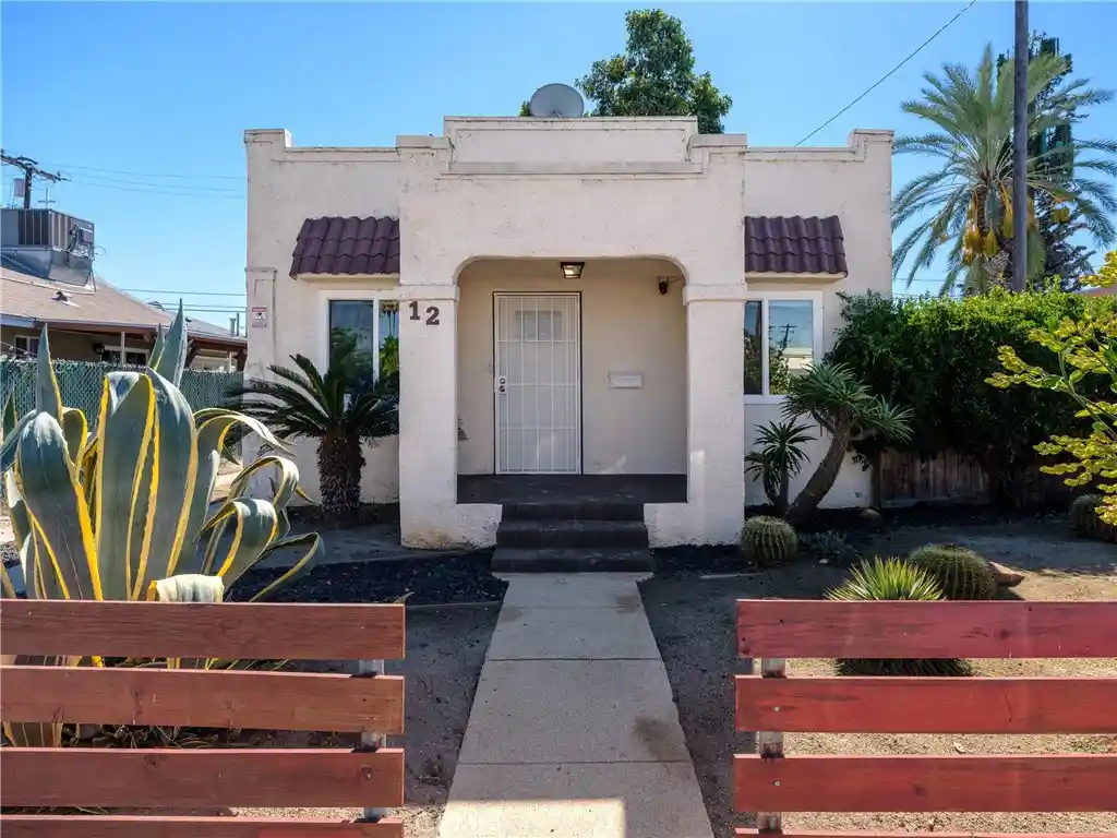 Photo 1 of Single family home for sale at 12 East 53rd, Long Beach, CA 90805 | MLS# SB26224731 | Listing updated on 2026-10-25