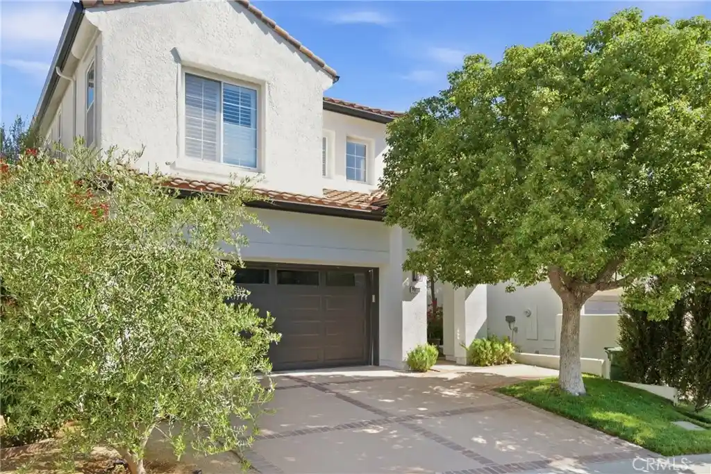 Photo 1 of Single family home for sale at 24813 Calle Cedro, Calabasas, CA 91302 | MLS# SR26224756 | Listing updated on 2026-10-29