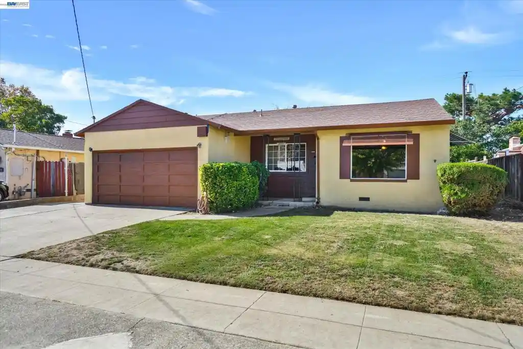 Photo 1 of Sale Pending at 35441 Roca Dr, Fremont, CA 94536 | MLS# 41151466 | Listing updated on 2026-10-21