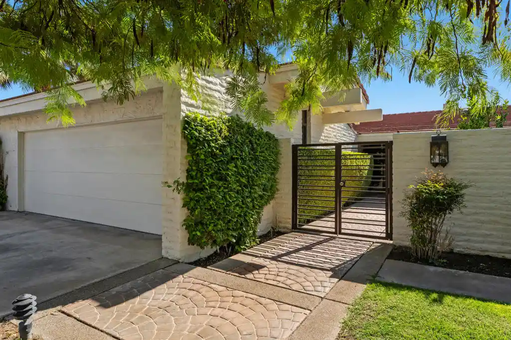 Single family home for sale at 44830 Del Dios Cir, Indian Wells, CA 92210 | MLS# 219154452DA