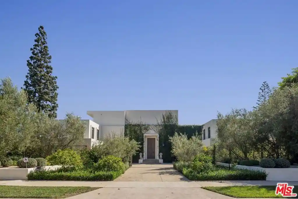 Photo 1 of Mansion for sale at 5170 W 2nd Street, Los Angeles, CA 90004 | MLS# 26873281 | Listing updated on 2026-10-24