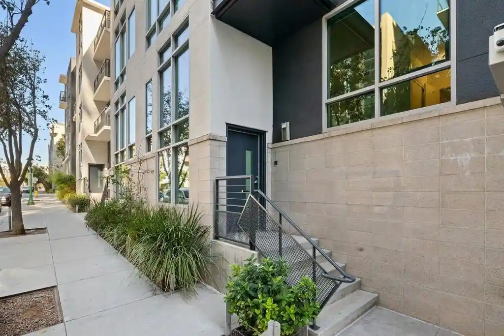 Photo 1 of Condo for sale at 425 W Beech St #212, San Diego, CA 92101 | MLS# 260025095SD | Listing updated on 2026-10-16