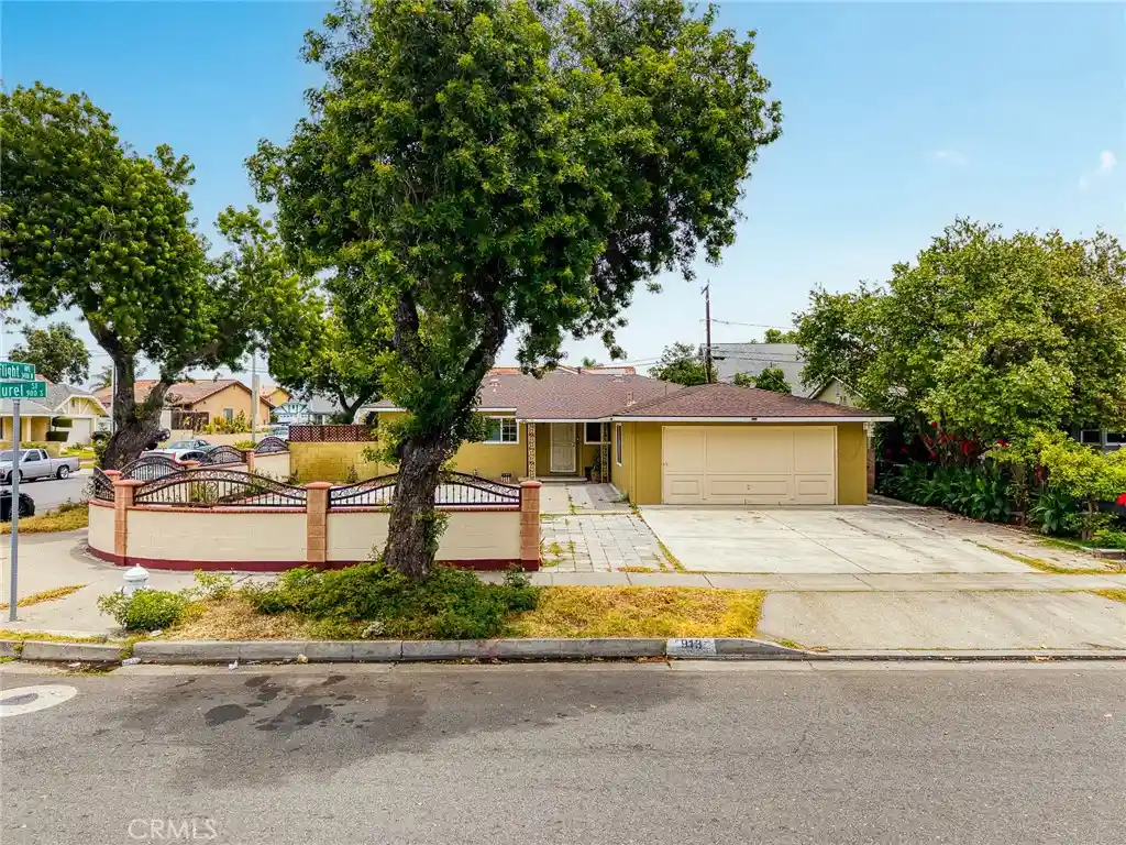 Single family home for sale at 913 S Laurel, Santa Ana, CA 92704 | MLS# OC26224753