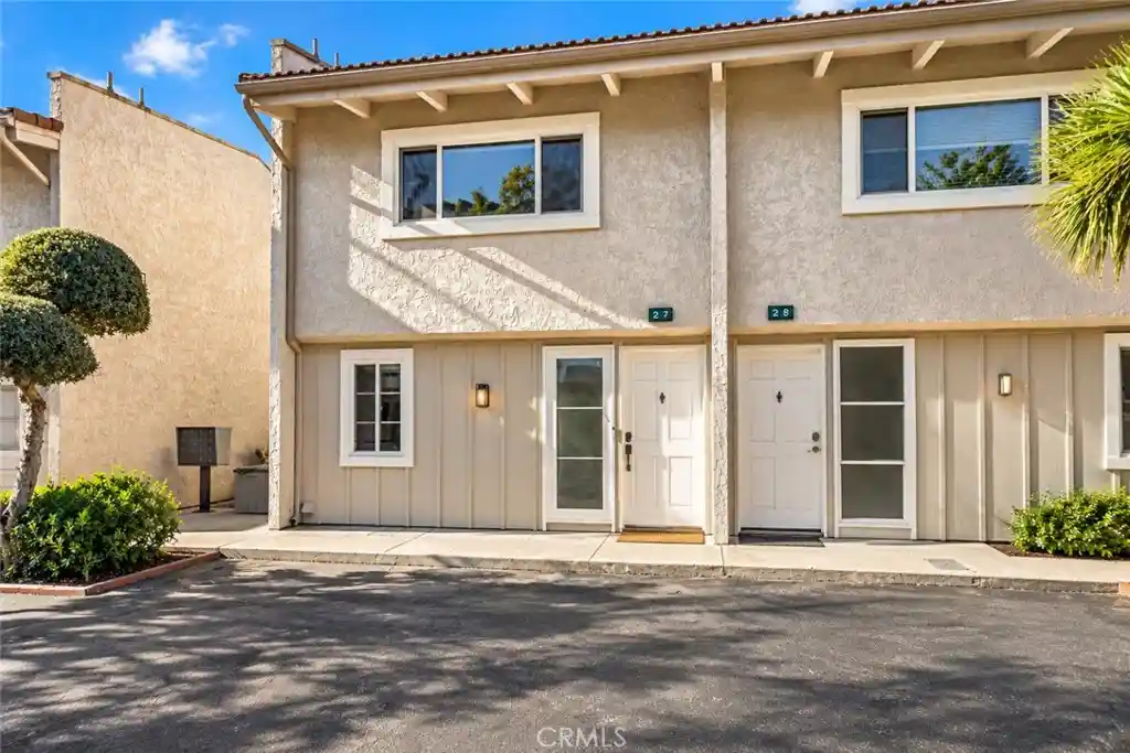 Photo 1 of Townhouse for sale at 23821 Hillhurst Dr #27, Laguna Niguel, CA 92677 | MLS# OC26223589 | Listing updated on 2026-10-21