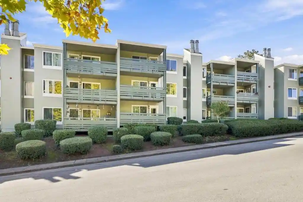 Condo for sale at 4004 Farm Hl Blvd #103, Redwood City, CA 94061 | MLS# ML82064757