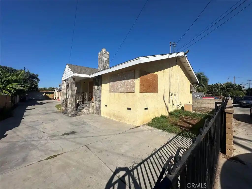 Single family home for sale at 15602 Newhope, Santa Ana, CA 92704 | MLS# IV26218402