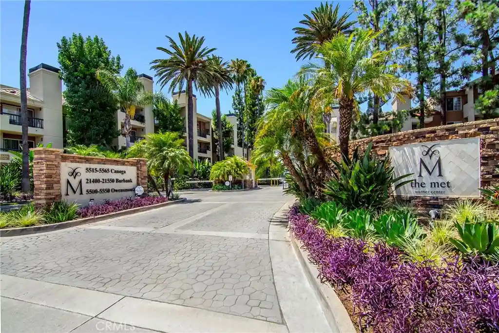 Condo for sale at 21400 Burbank Blvd #202, Woodland Hills, CA 91367 | MLS# SR26221640