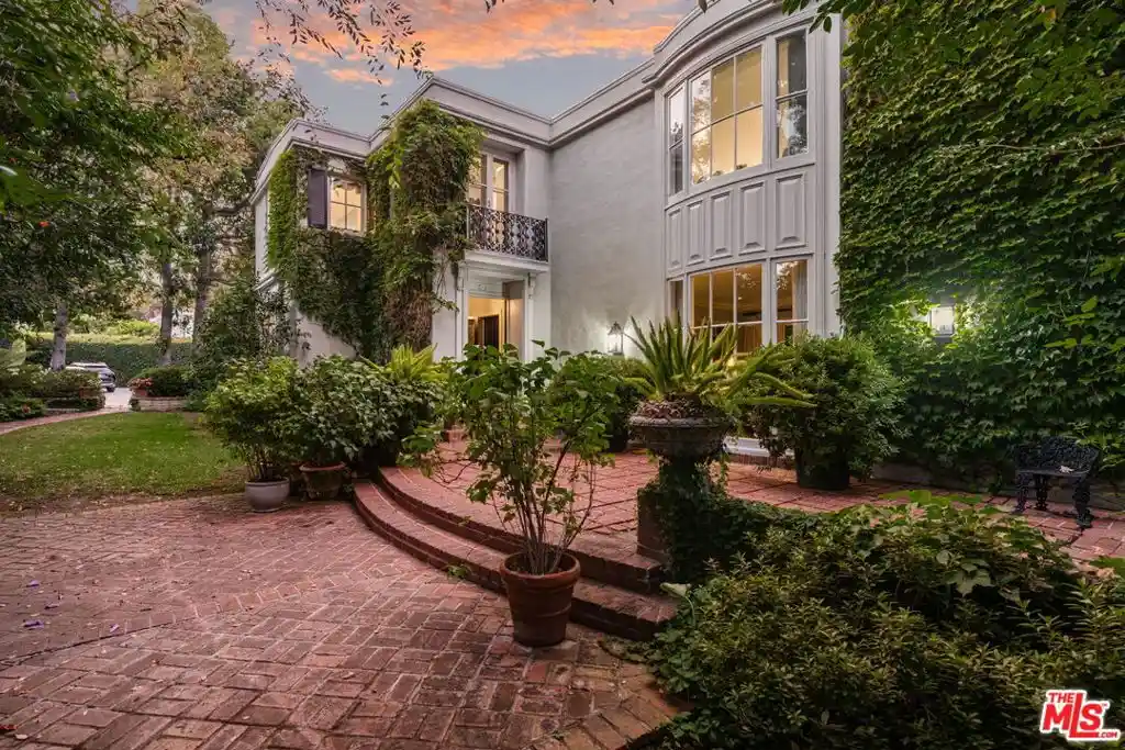 Photo 1 of Mansion for sale at 1110 Benedict Cyn Dr, Beverly Hills, CA 90210 | MLS# 26102759 | Listing updated on 2026-10-24