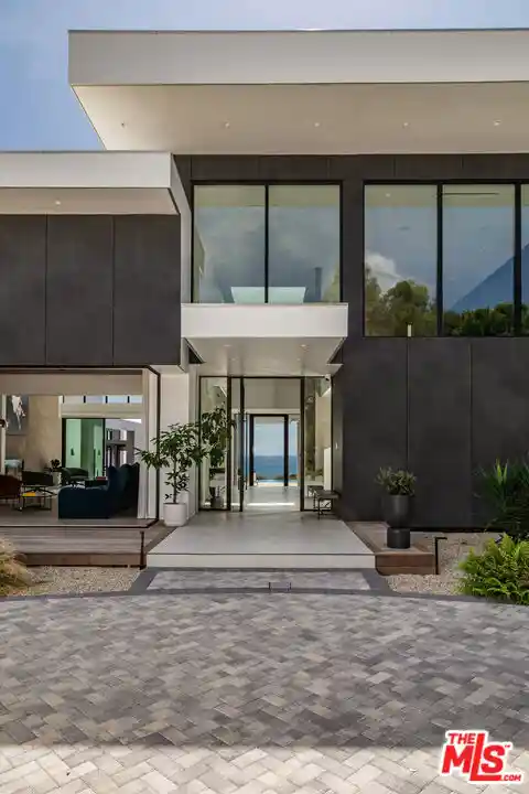 Photo 1 of Mansion for sale at 27715 Pacific Coast Hwy, Malibu, CA 90265 | MLS# 26102433 | Listing updated on 2026-10-24