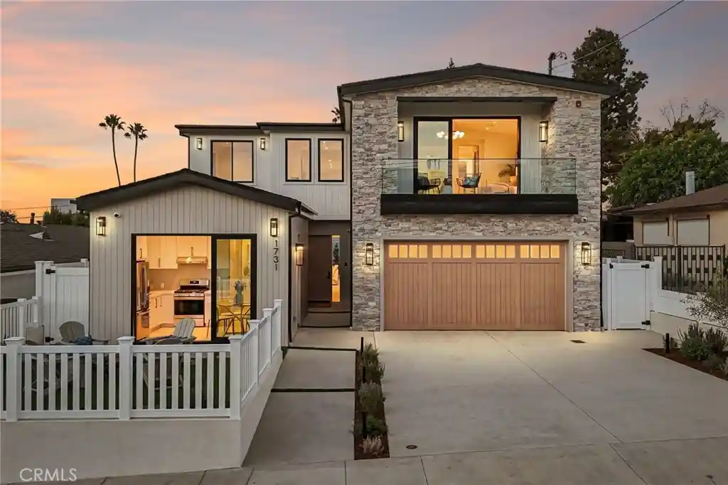 Photo 1 of Single family home for sale at 1731 11th Street, Manhattan Beach, CA 90266 | MLS# SB26225032 | Listing updated on 2026-10-28
