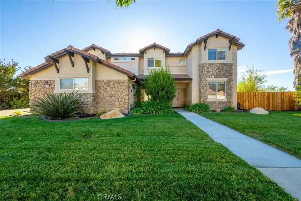 Single family home for sale at 1711 Skyview Dr, Paso Robles, CA 93446 | MLS# NS26223744