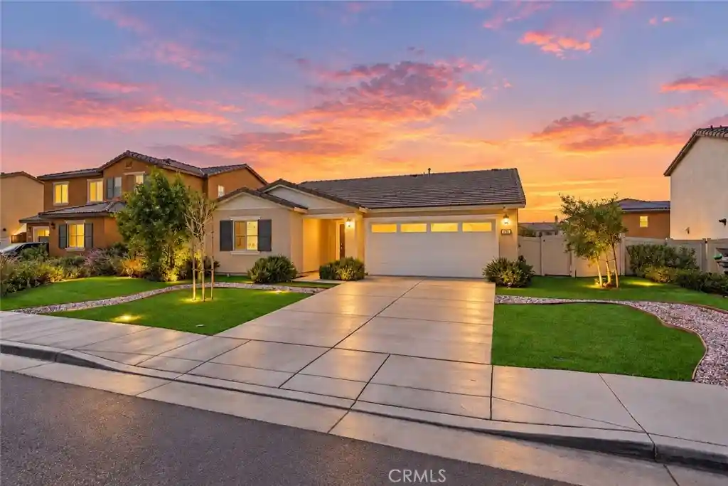 Photo 1 of Single family home for sale at 246 Scarlet Oak, San Jacinto, CA 92583 | MLS# CV26225115 | Listing updated on 2026-10-18