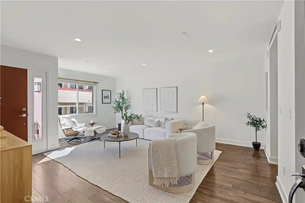 Condo for sale at 2428 E Del Mar Unit 206, Pasadena, CA 91107 | MLS# AR26225303