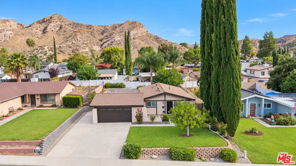 Single family home for sale at 14921 Daffodil Ave, Canyon Country, CA 91387 | MLS# 26102800