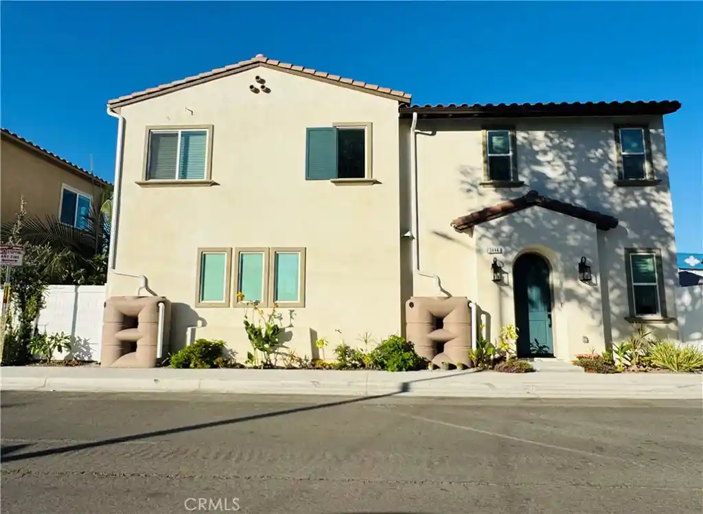 Single family home for sale at 1444 Plz Del Amo, Torrance, CA 90501 | MLS# PW26223984