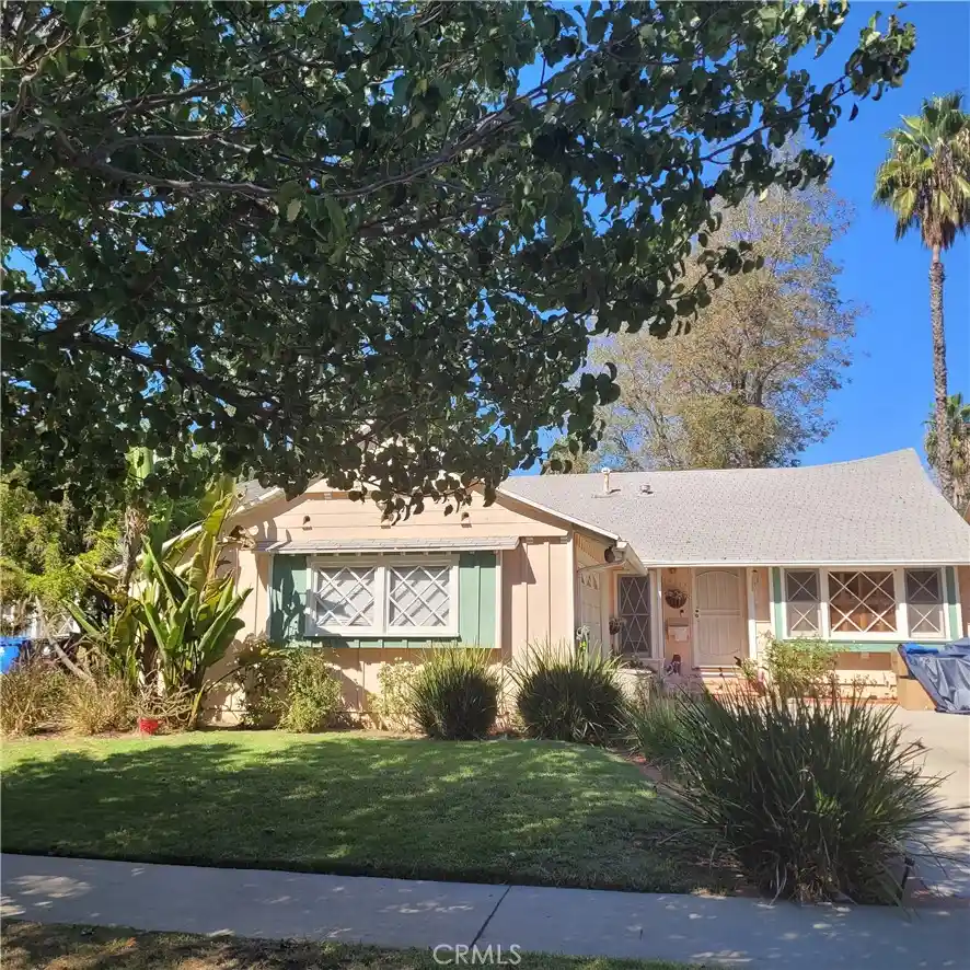 Photo 1 of Single family home for sale at 14137 Wyandotte, Van Nuys, CA 91405 | MLS# SR26225495 | Listing updated on 2026-10-18