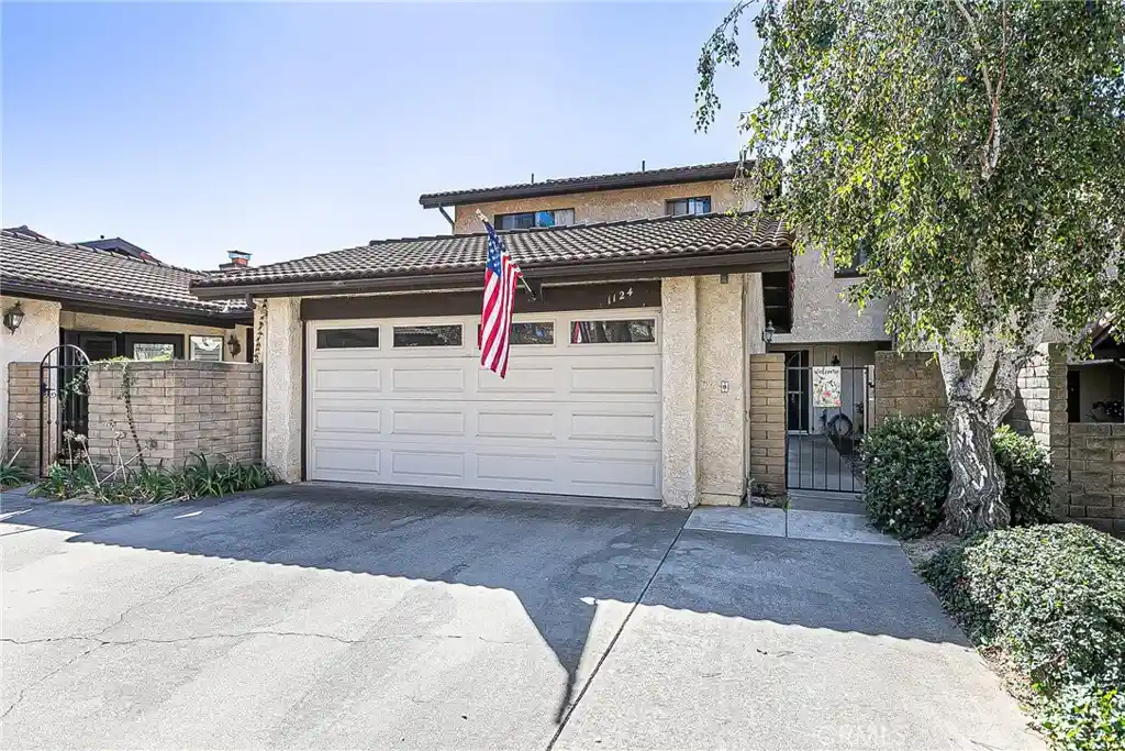 Photo 1 of Single family home for sale at 1124 Via Mavis, Santa Maria, CA 93455 | MLS# PI26225556 | Listing updated on 2026-10-31
