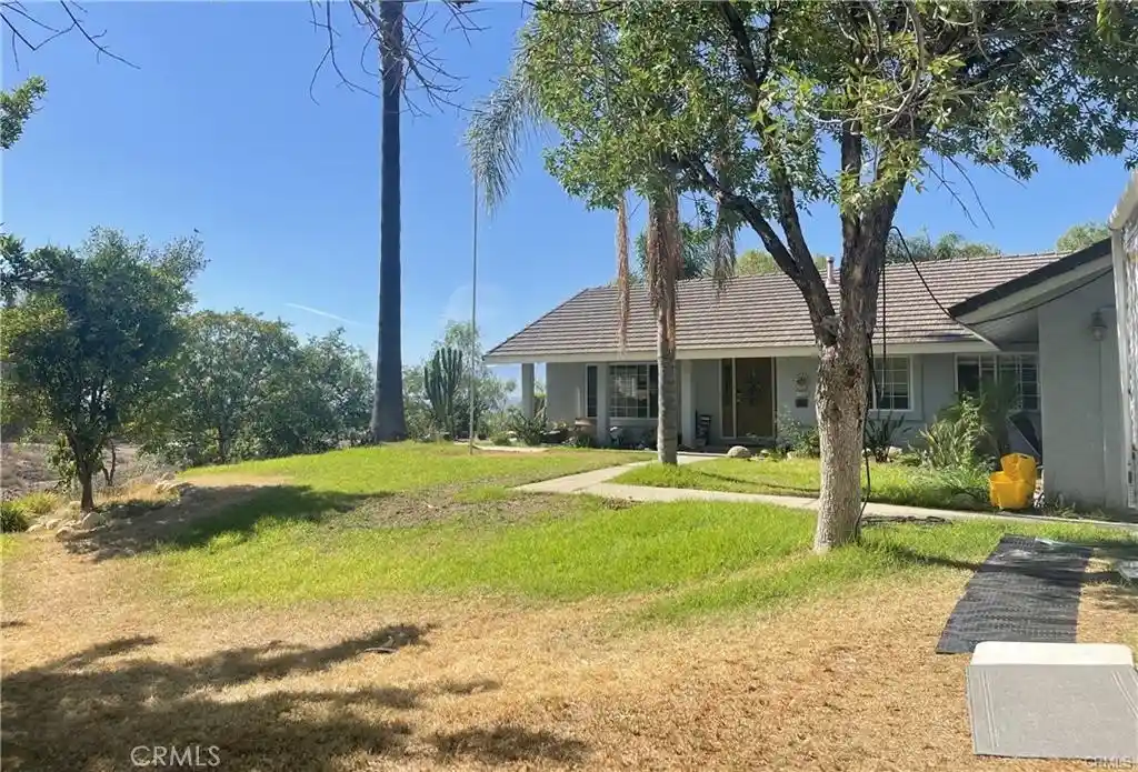 Photo 1 of Single family home for sale at 17660 Mariposa, Riverside, CA 92504 | MLS# AR26225652 | Listing updated on 2026-10-23