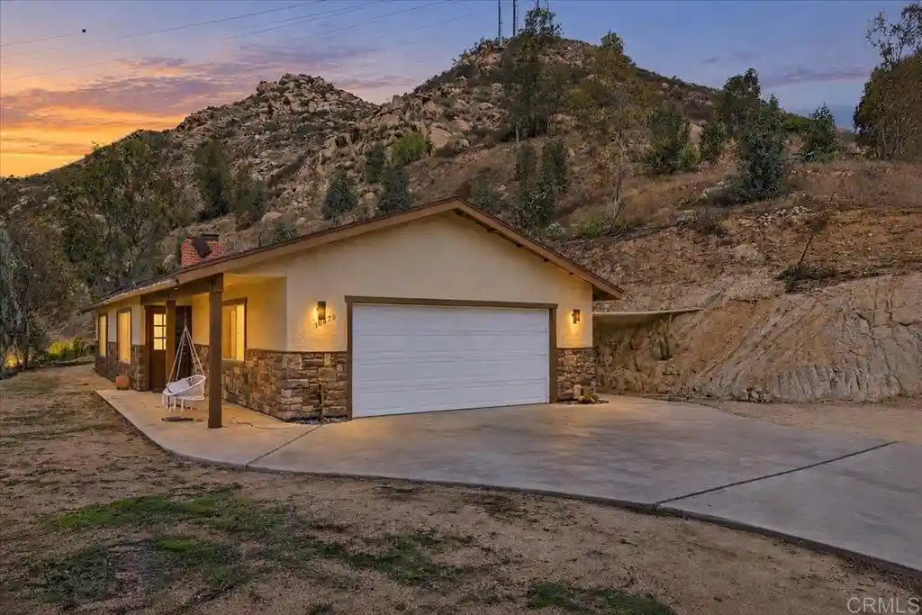 Single family home for sale at 13676 Willow Rd, Lakeside, CA 92040 | MLS# PTP2607849