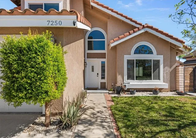 Photo 2 of Sale Pending at 7250 Goldboro Ln, Riverside, CA 92506 | MLS# CV26225803 | Listing updated on 2026-10-30