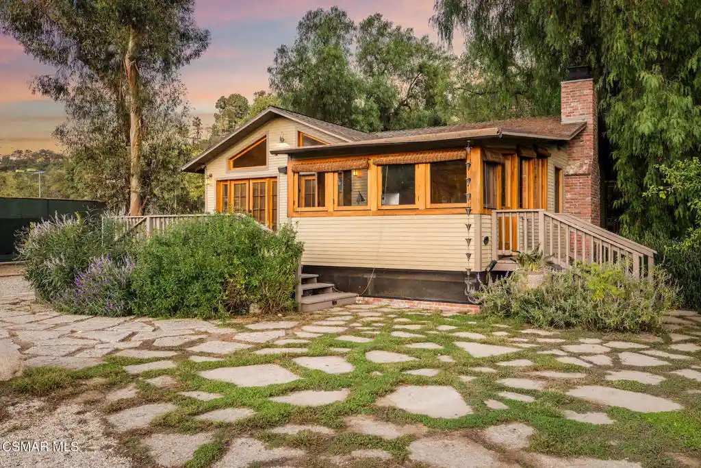 Single family home for sale at 307 San Pasqual Ave, South Pasadena, CA 91030 | MLS# 226004951