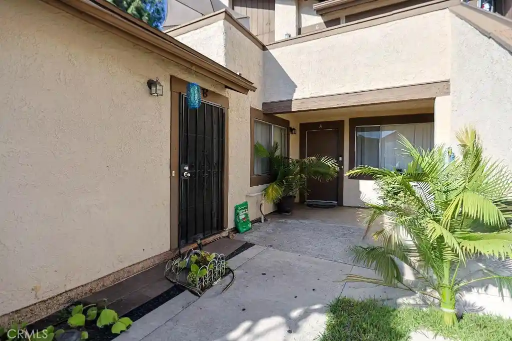 Multi family home for sale at 1031 W Central, Santa Ana, CA 92707 | MLS# OC26224584