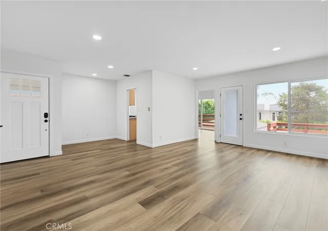 Photo 4 of Single family home for sale at 13124 Rose Ave, Los Angeles, CA 90066 | MLS# SR26225914 | Listing updated on 2026-10-30