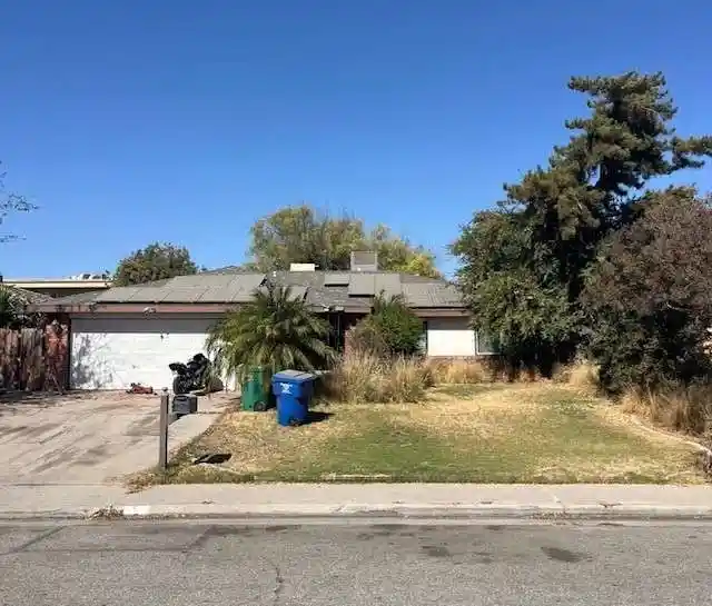 Single family home for sale at 534 Francis St, Bakersfield, CA 93308 | MLS# FR26225955