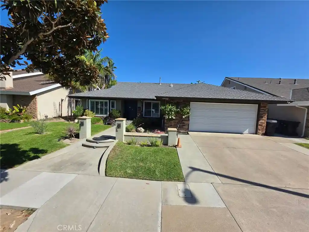 Single family home for sale at 10432 Rexford Dr, Cypress, CA 90630 | MLS# RS26224697