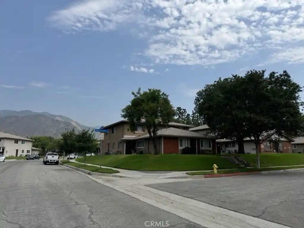 Listing Photo 1 - Condo for sale in 995 W Calle De Cielo located at 995 W Calle De Cielo, Azusa, CA 91702 - Unit 995 W Calle De Cielo