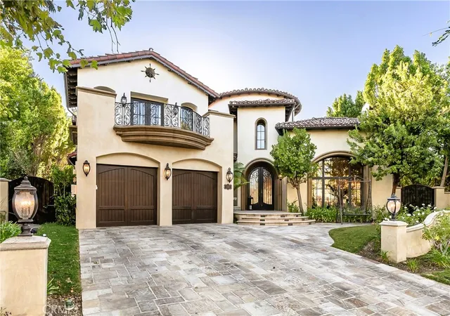 Photo 1 of Mansion for sale at 25878 Shady Oak, Valencia, CA 91381 | MLS# SR26226156 | Listing updated on 2026-10-30