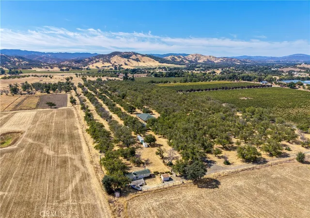 Single family home for sale at 195 Mathews, Lakeport, CA 95453 | MLS# LC26226273 | Listing updated on 2026-10-30