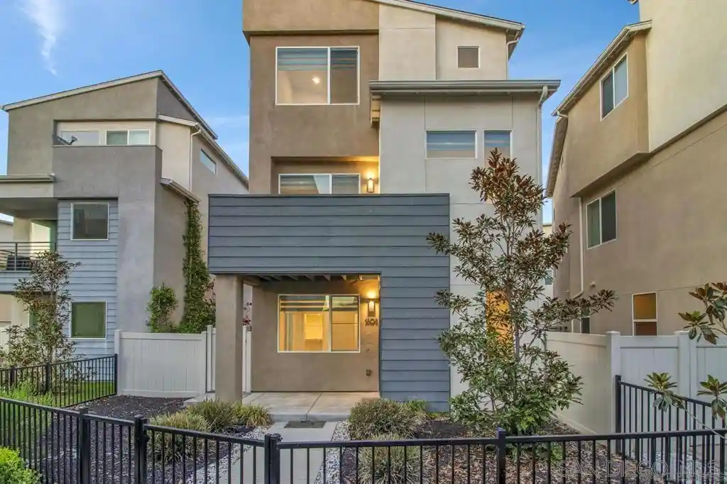 Condo for sale at 1808 Lynx Ter, Chula Vista, CA 91915 | MLS# 260025221SD
