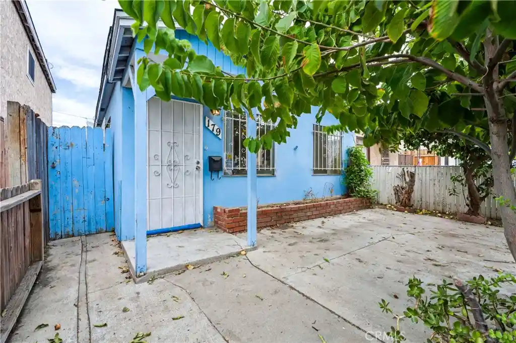 Photo 1 of Single family home for sale at 179 E Norton, Long Beach, CA 90805 | MLS# SR26226172 | Listing updated on 2026-10-20