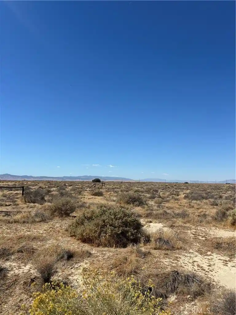 Photo 1 of Land for sale at 0 Corner Ave E 2, Los Angeles, CA 93535 | MLS# DW26226358 | Listing updated on 2026-10-20