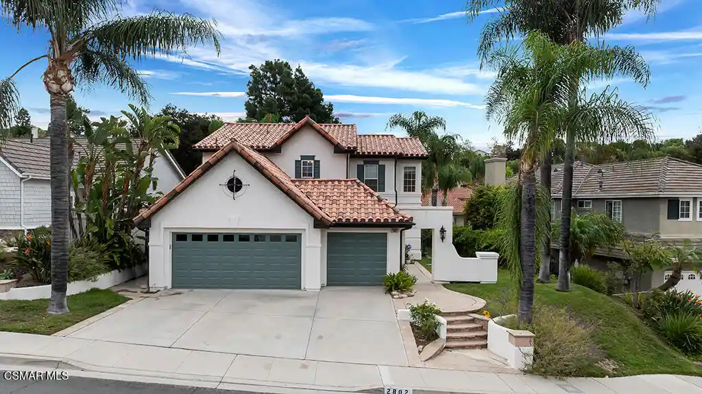 Single family home for sale at 2802 Westham Cir, Thousand Oaks, CA 91362 | MLS# 226004965