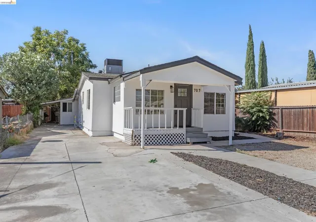 Photo 1 of Single family home for sale at 707 S Conejo Ave, Modesto, CA 95354 | MLS# 41151701 | Listing updated on 2026-10-30