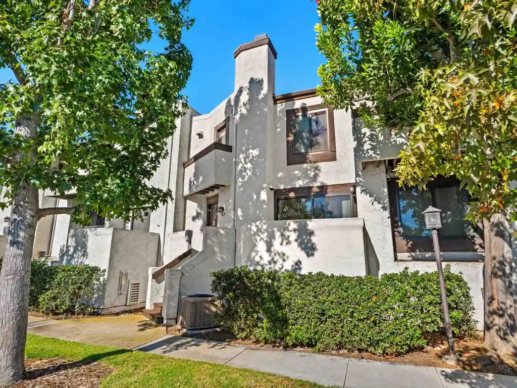 Photo 1 of Townhouse for sale at 3823 Caminito Litoral #208, San Diego, CA 92107 | MLS# 260025261SD | Listing updated on 2026-10-25