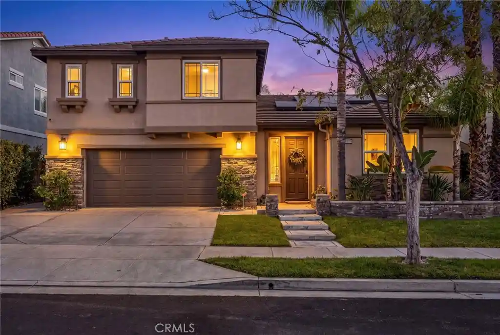 Photo 1 of Single family home for sale at 34285 Cyn Rim Dr, Lake Elsinore, CA 92532 | MLS# IG26226993 | Listing updated on 2026-10-22