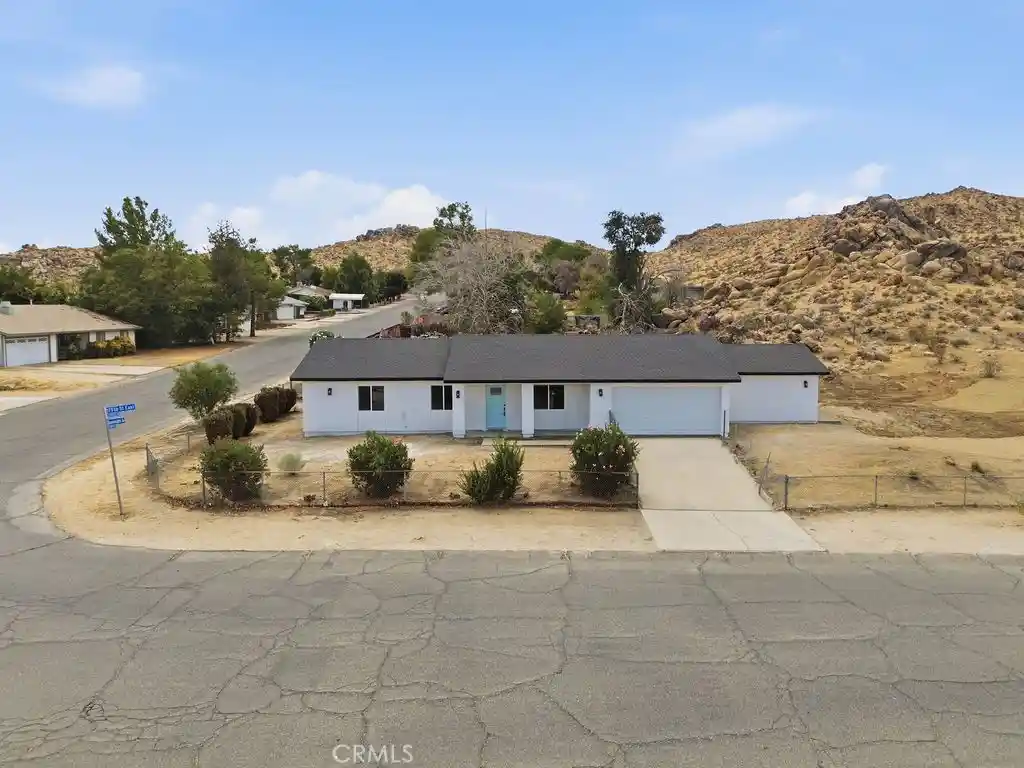 Photo 1 of Single family home for sale at 39609 179th East, Palmdale, CA 93591 | MLS# SR26226316 | Listing updated on 2026-10-22