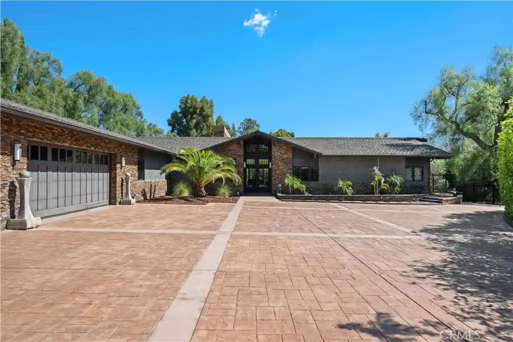 Photo 1 of Mansion for sale at 24754 Robert Guy, Hidden Hills, CA 91302 | MLS# SR26227012 | Listing updated on 2026-10-21