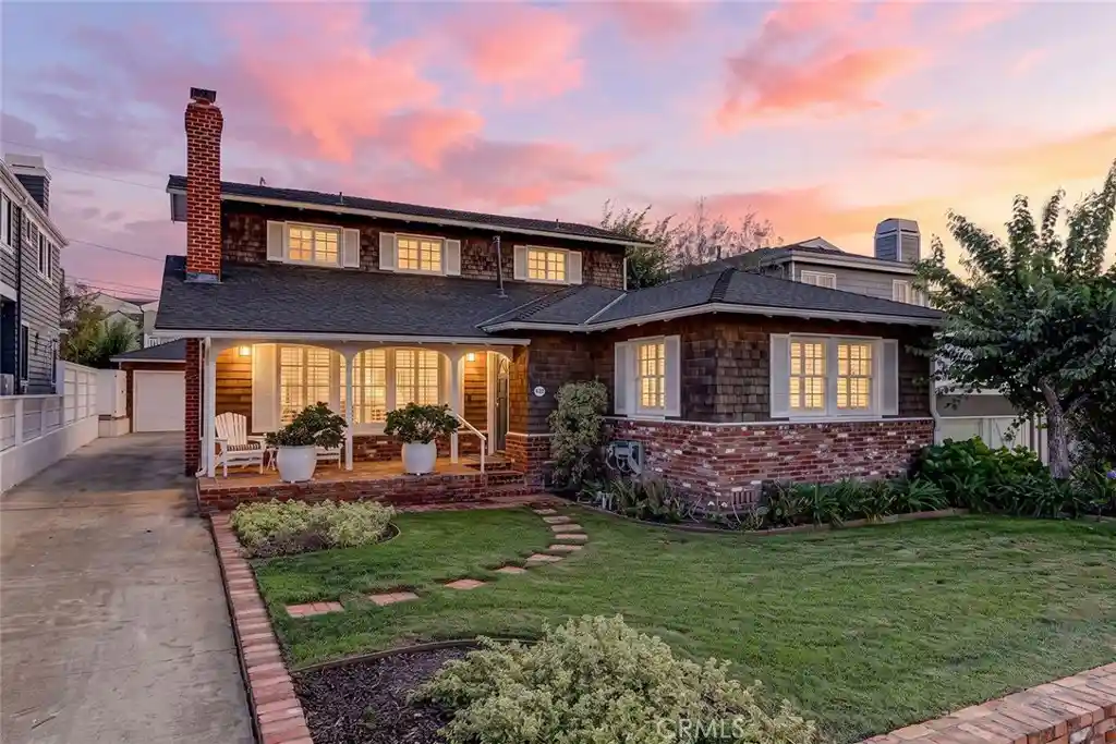 Single family home for sale at 622 18th Street, Manhattan Beach, CA 90266 | MLS# SB26226058