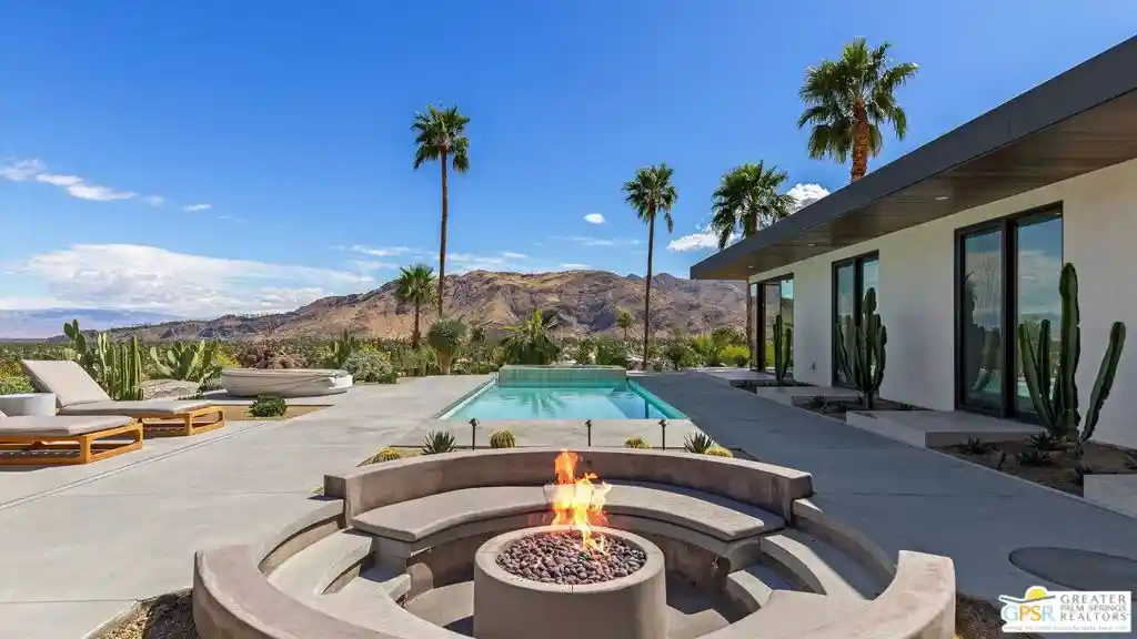 Photo 1 of Single family home for sale at 2481 Cahuilla Hills Dr, Palm Springs, CA 92264 | MLS# 26102765PS | Listing updated on 2026-10-28
