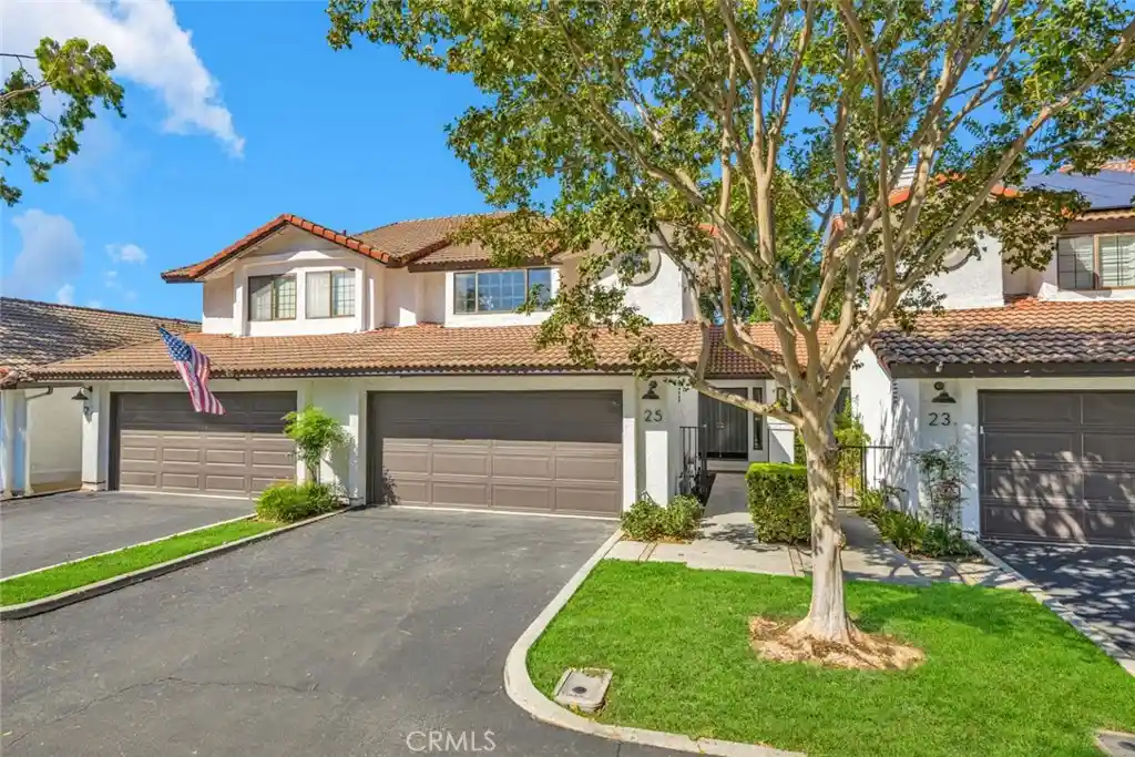 Photo 1 of Sale Pending at 25 Clover Hl Ln #106, Laguna Hills, CA 92653 | MLS# PW26219148 | Listing updated on 2026-10-28