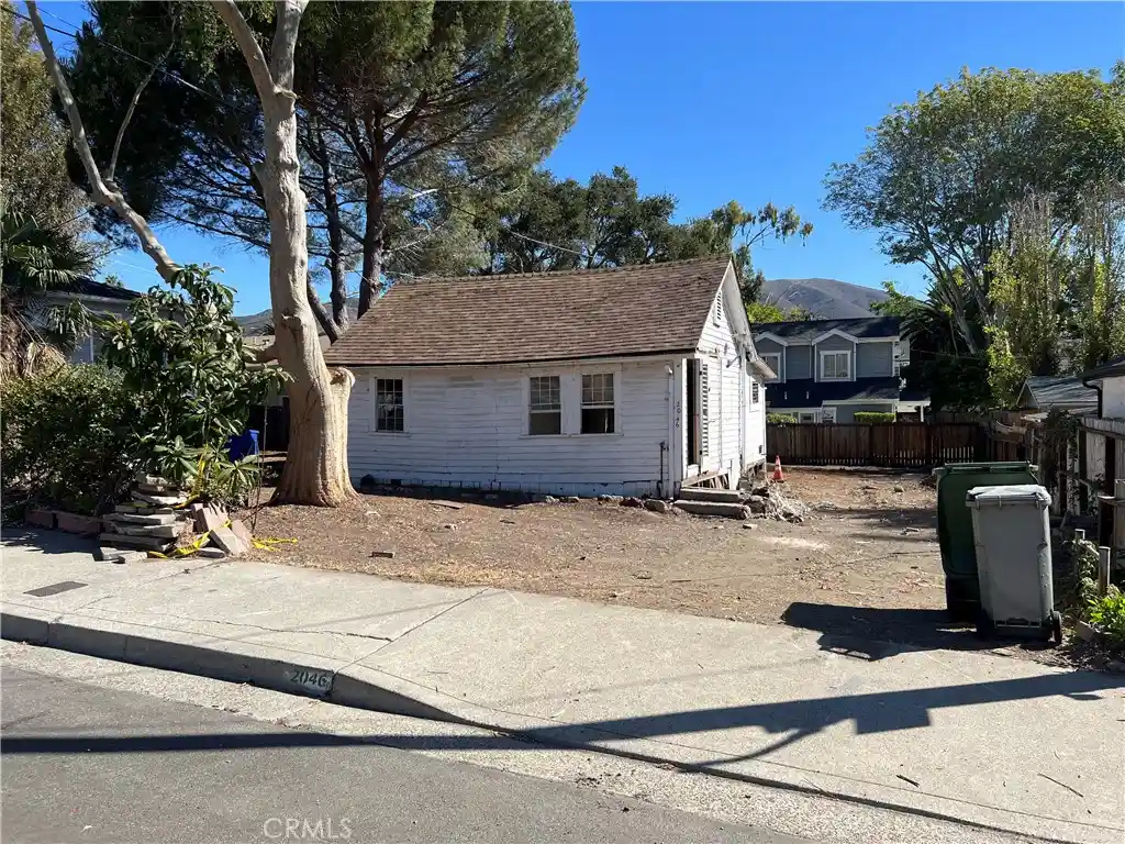 Single family home for sale at 2046 King, San Luis Obispo, CA 93401 | MLS# SC26227427